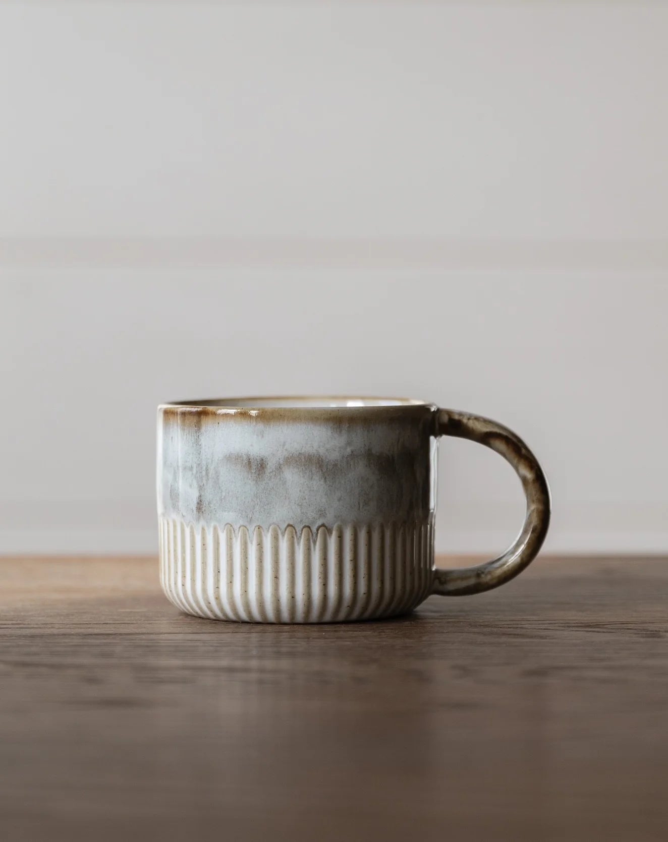 14 oz. Stoneware Mug with Crimped Bottom