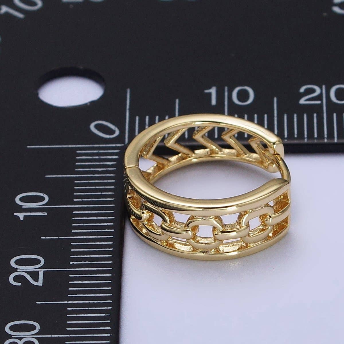 14K Gold Filled Cable Link Arrow 17.5mm Geometric Hoop Earrings