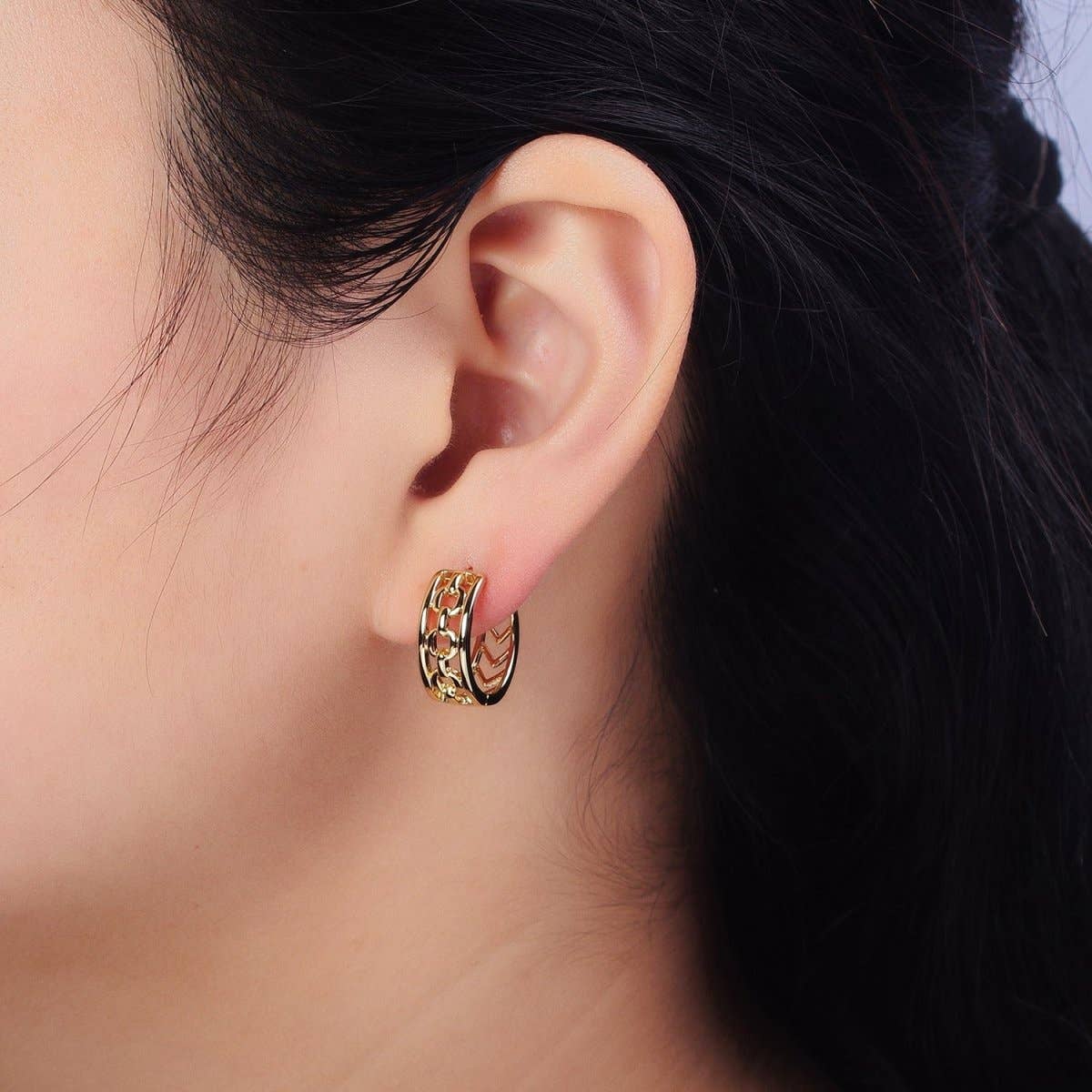 14K Gold Filled Cable Link Arrow 17.5mm Geometric Hoop Earrings