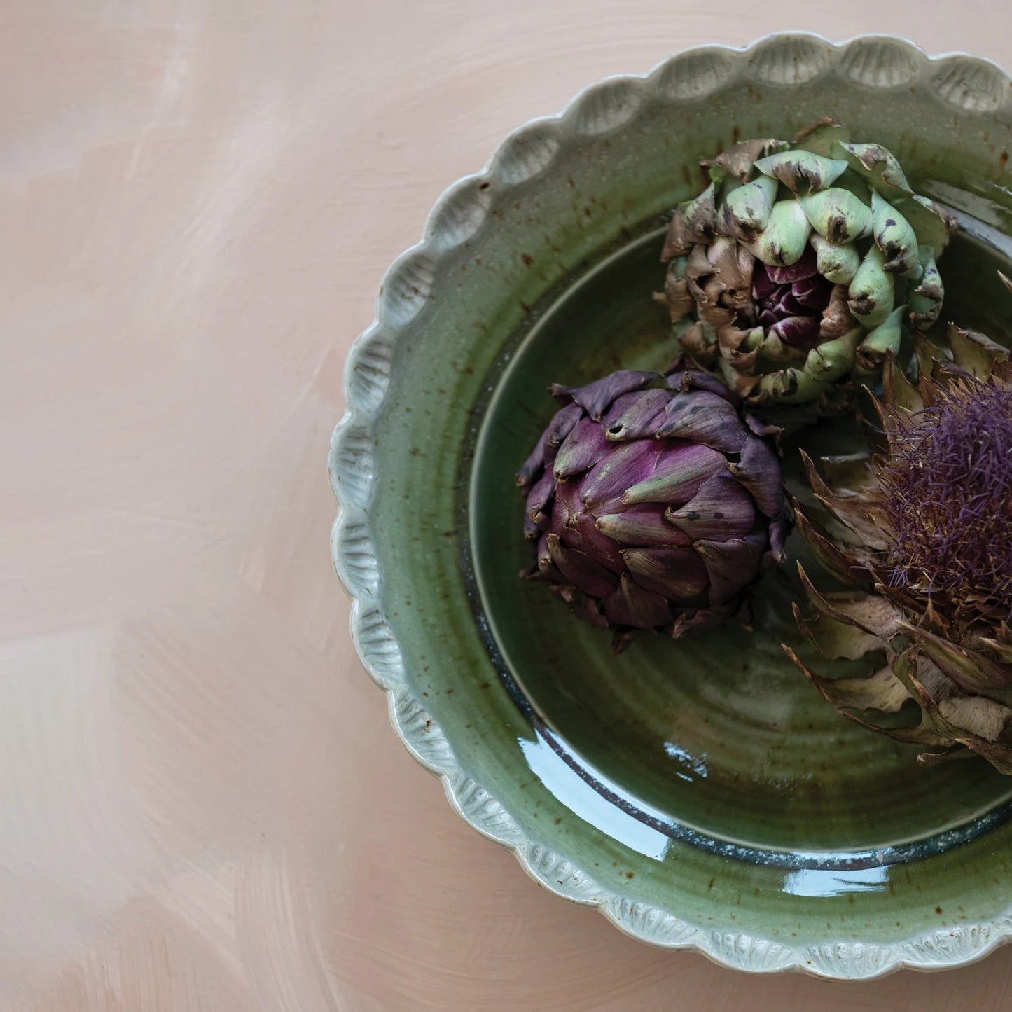 Stoneware Bowl w/ Scalloped Edge, Reactive Glaze, Green (Each One Will Vary)