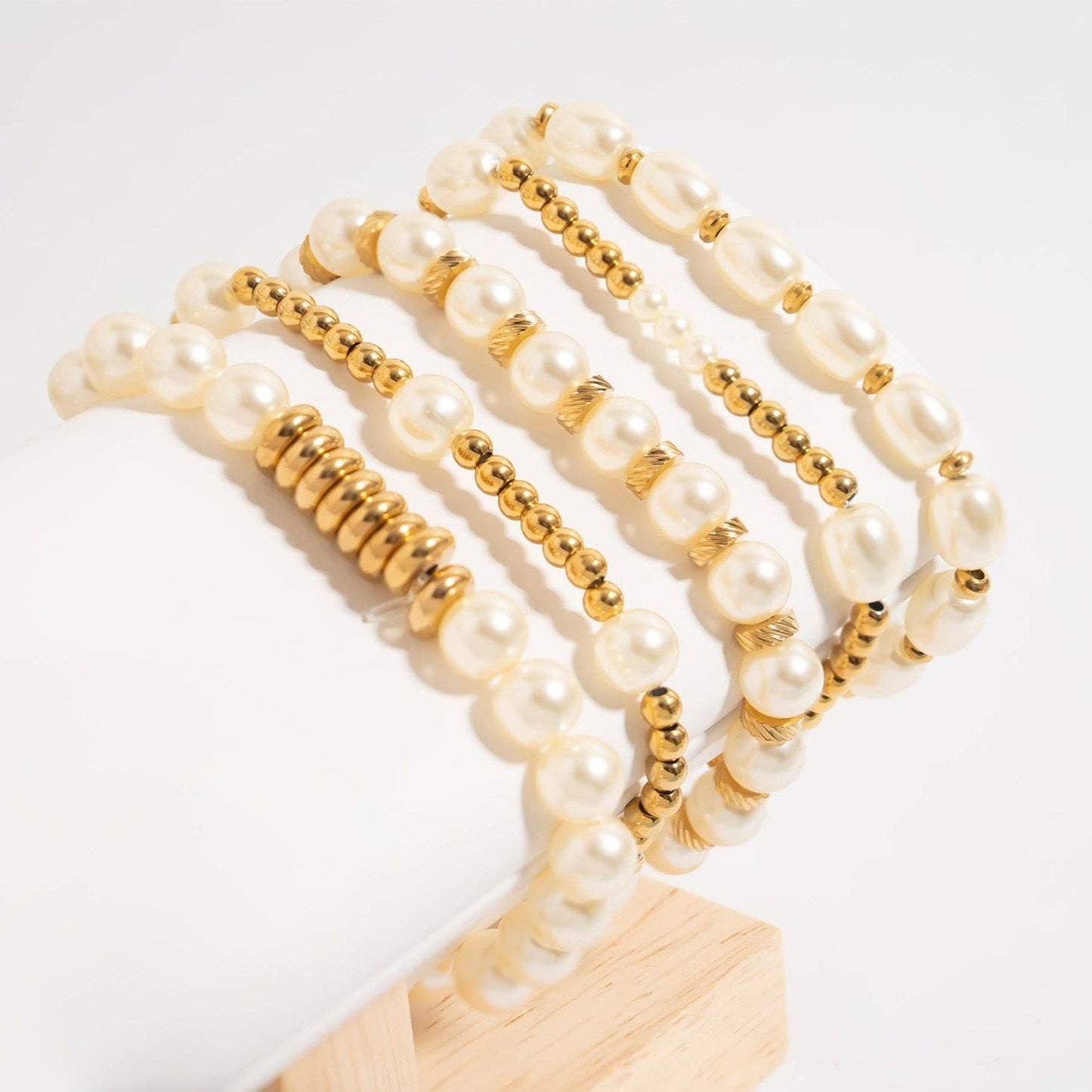 Kiska Glass Pearl Stretch Bracelet