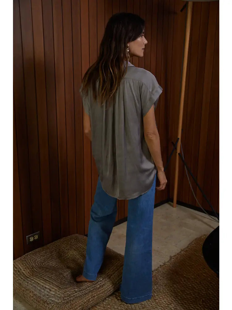 LIZA BUTTON DOWN TOP - Grey
