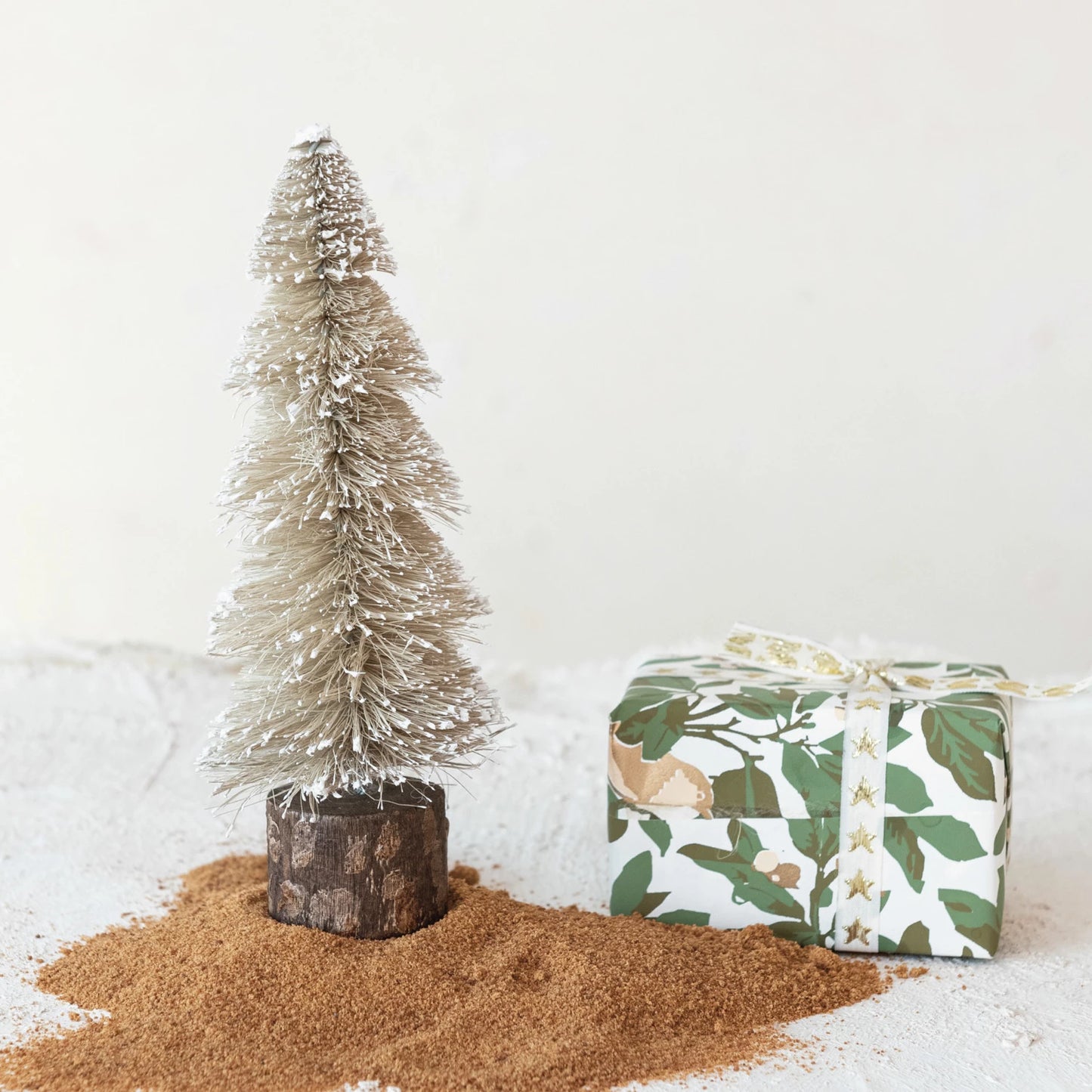 Snow Sisal Bottle Brush Tree w/ Wood Base